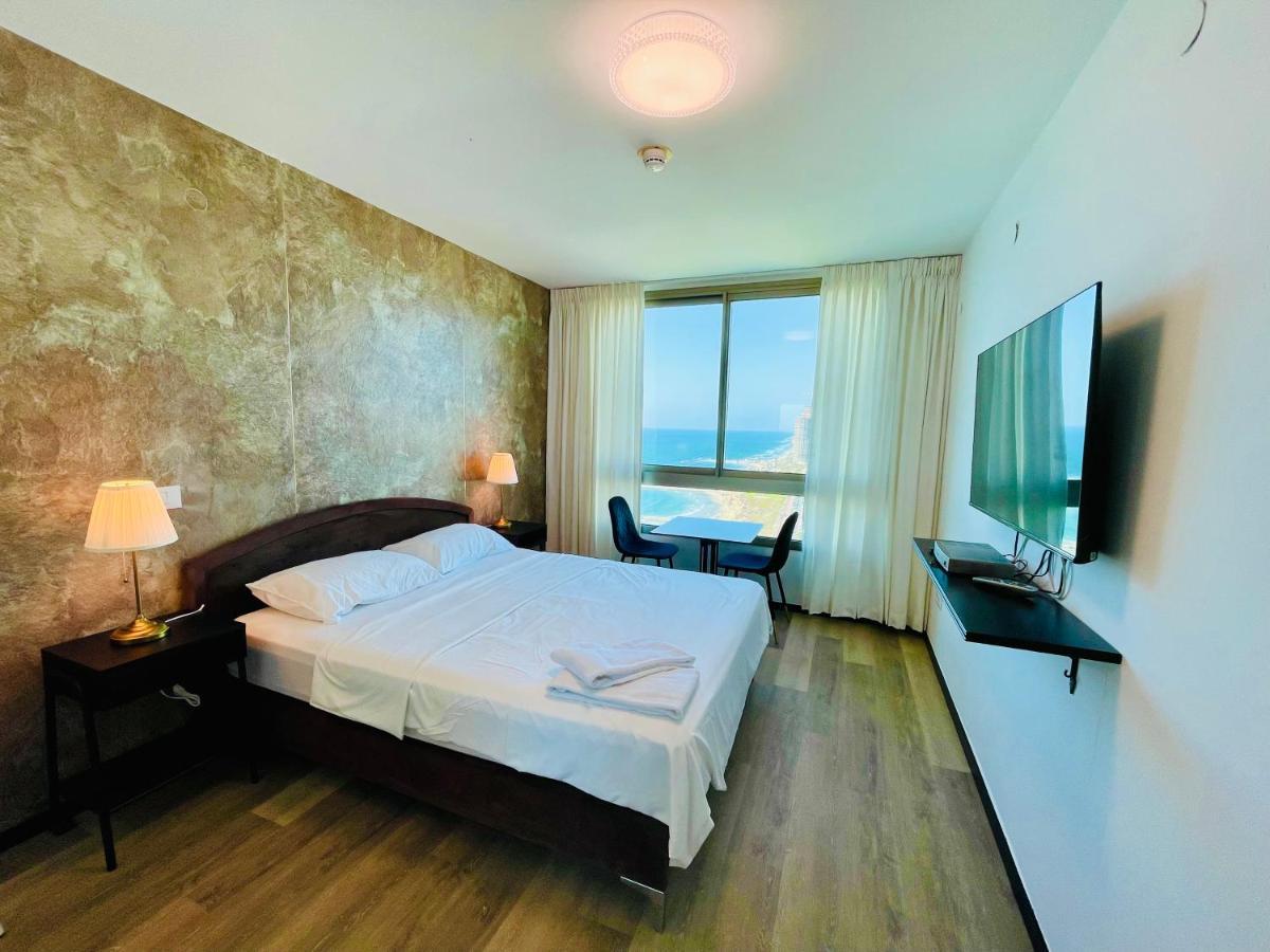 C Tower Apartments Netanya Esterno foto