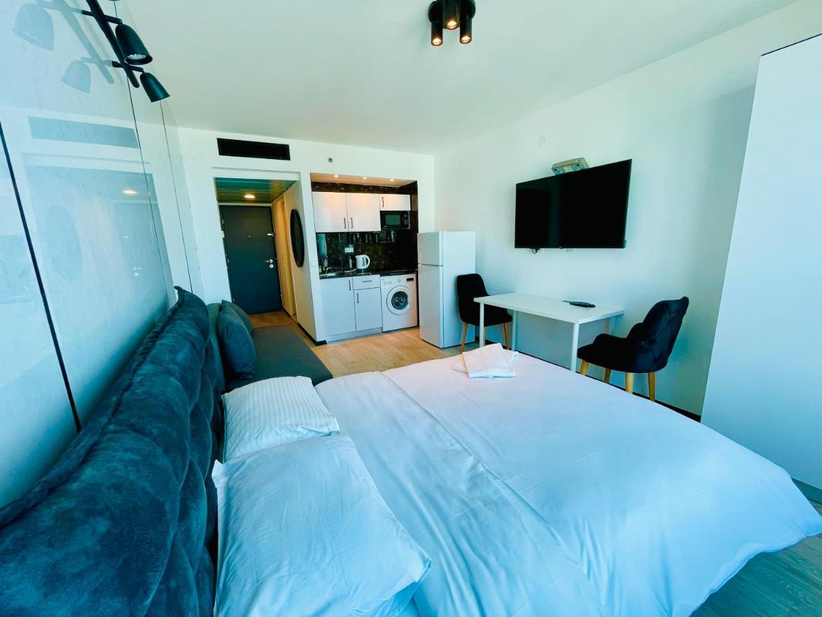 C Tower Apartments Netanya Esterno foto