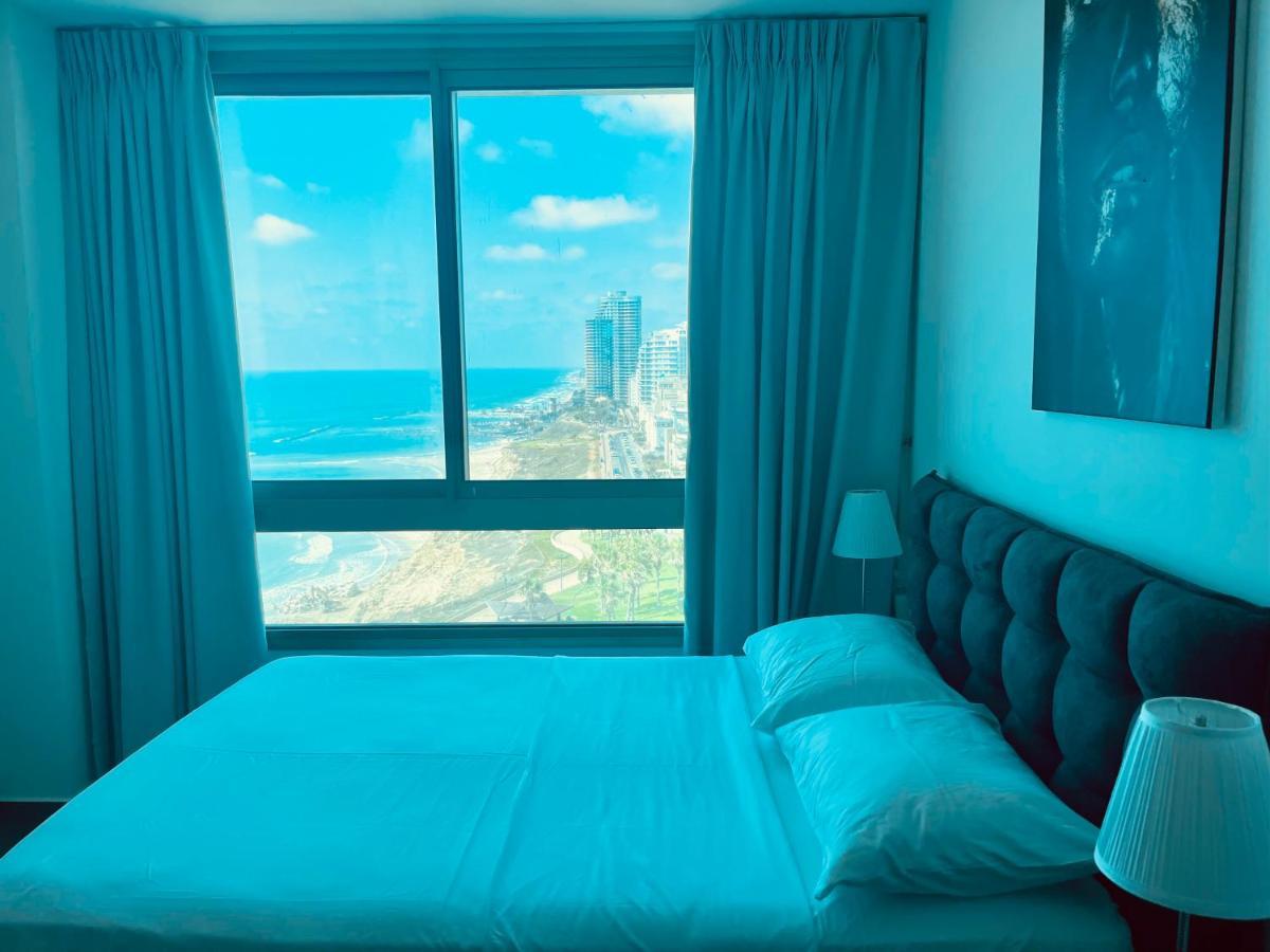 C Tower Apartments Netanya Esterno foto