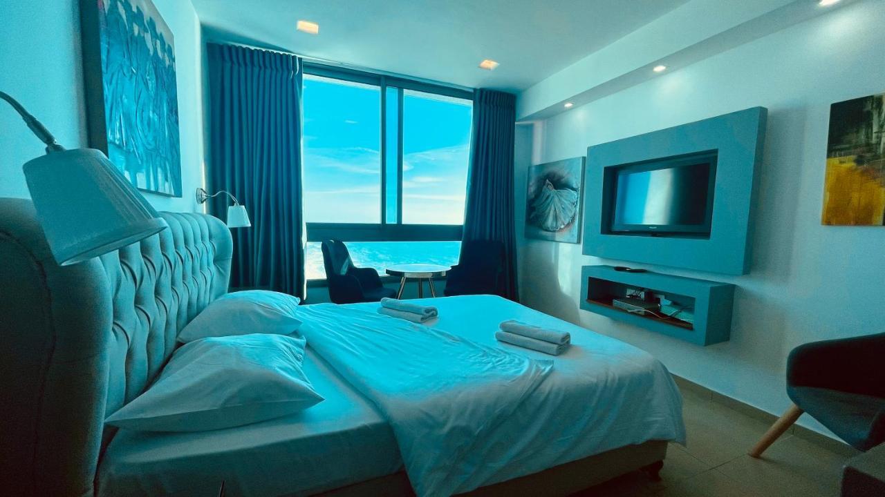 C Tower Apartments Netanya Esterno foto