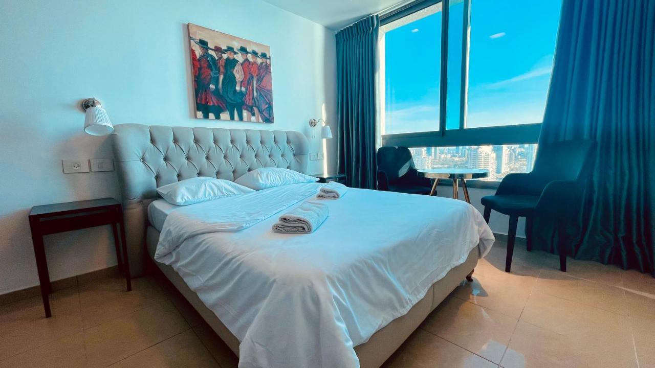 C Tower Apartments Netanya Esterno foto