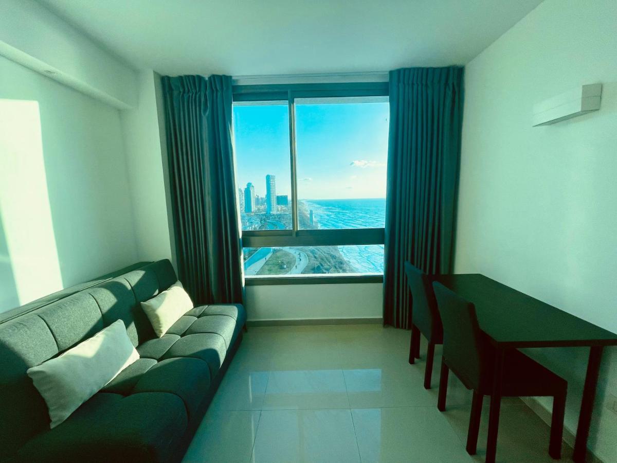 C Tower Apartments Netanya Esterno foto
