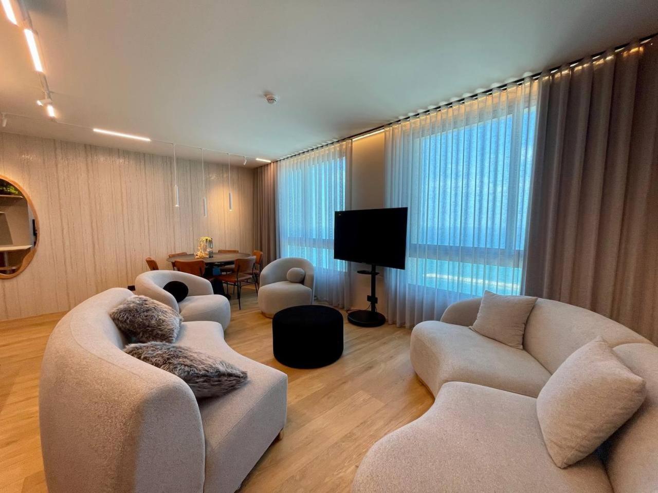 C Tower Apartments Netanya Esterno foto